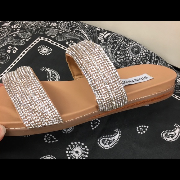 💎Steve Maddens double band rhinestone Sand… - Picture 8 of 10